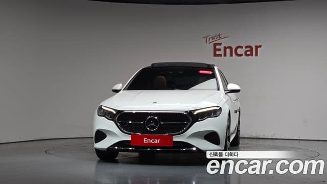 Clasa E E200 Avantgarde