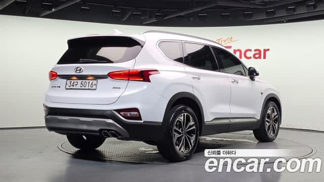 Santa Fe Motorină 2.0 2WD