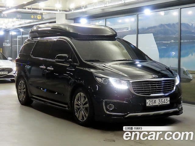 Carnival 7 locuri Hi-Limousine