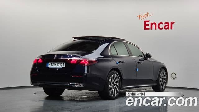 Clasa E E300 4MATIC Exclusive