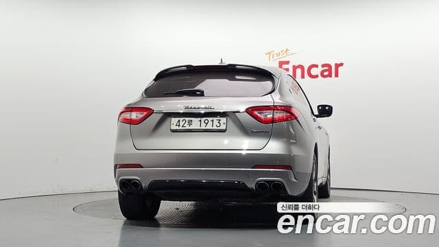 3.0 Motorină AWD Sport