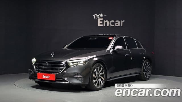 Clasa E E300 4MATIC Exclusive