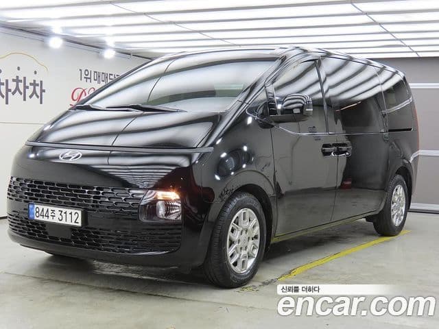 Staria Cargo 5 locuri