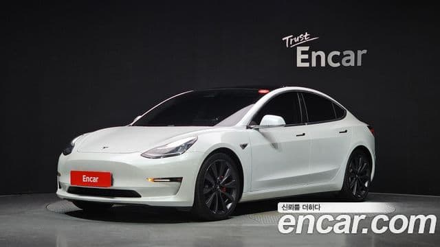 3 Performance AWD