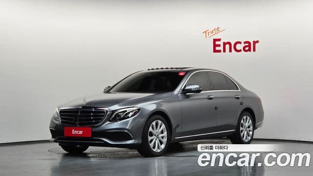 Clasa E E300 4MATIC Exclusive