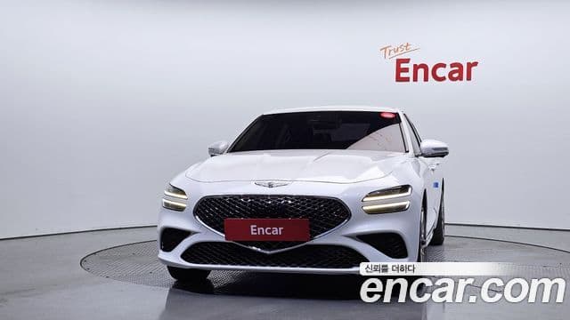 G70 Benzină 2.0T 4WD