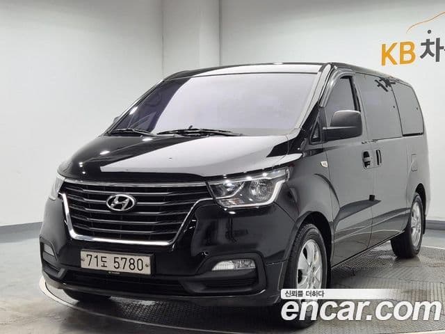 Grand Starex Wagon 12 locuri