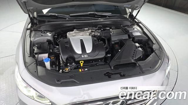 Grandeur 3.0 LPi Modern (Rent-a-car)