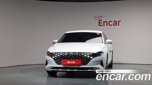 Grandeur 2.5
