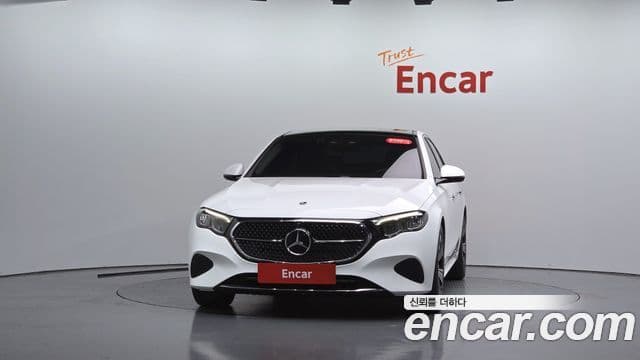Clasa E E200 Avantgarde