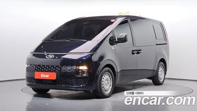 Staria Cargo 5 locuri
