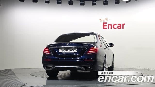 Clasa E E300 4MATIC AMG Line