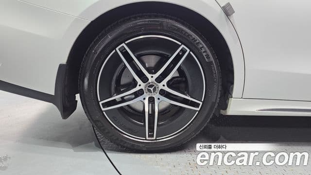 Clasa E E300 4MATIC AMG Line