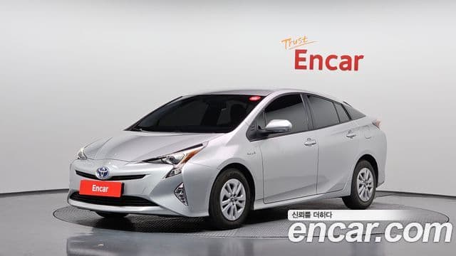 Prius 1.8 E