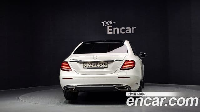 Clasa E E300e Exclusive