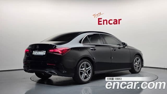 Clasa A A220 Sedan