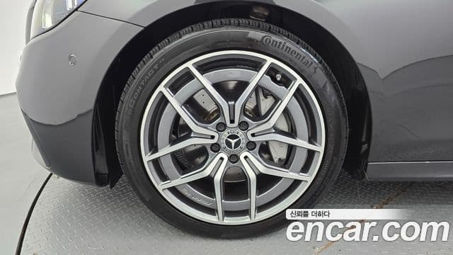 Clasa E E220d 4MATIC AMG Line