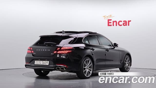 G70 Benzină 2.0T 4WD
