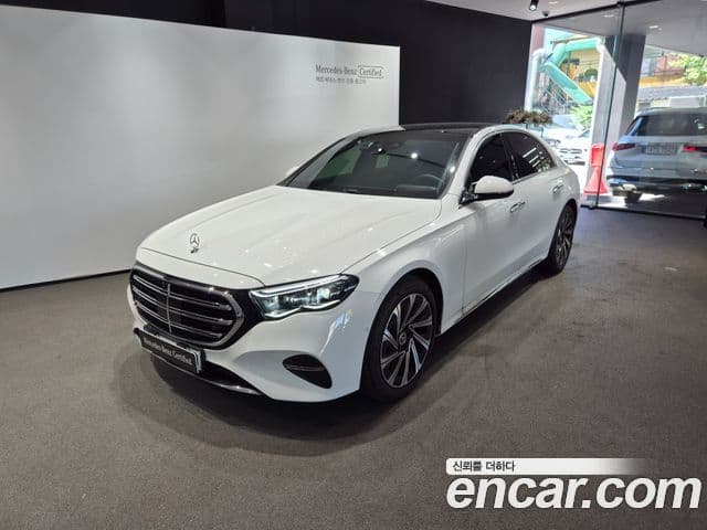 Clasa E E300 4MATIC Exclusive
