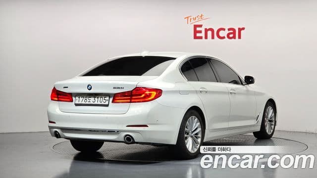 Seria 5 530i xDrive Luxury Plus