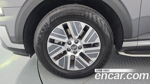 (LX3) HEV 2.5T 2WD 9 locuri