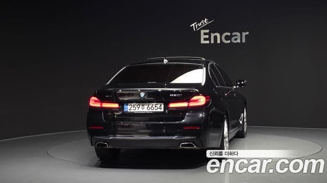 Seria 5 530i xDrive Luxury