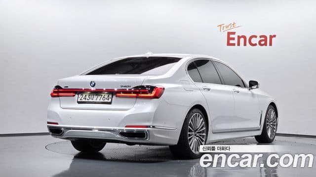 Seria 7 740i Design Pure Excellence