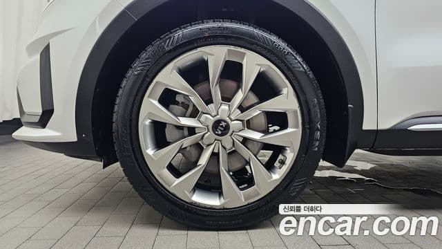 Sorento Benzină 2.5T 2WD